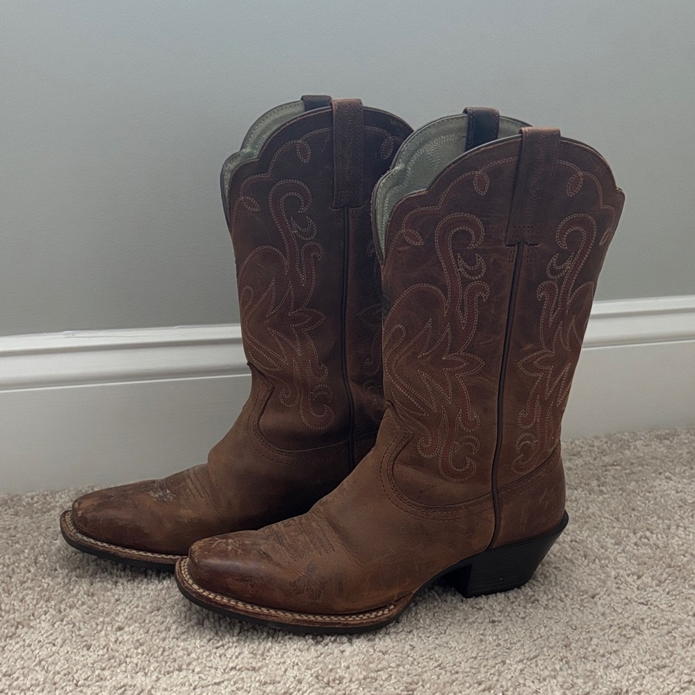 Ariat Cowgirl Boots